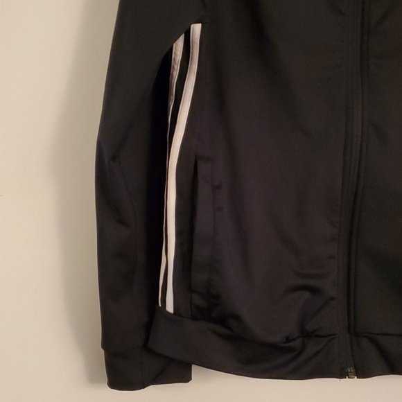 Black Adidas athletic jacket - Picture 4 of 15